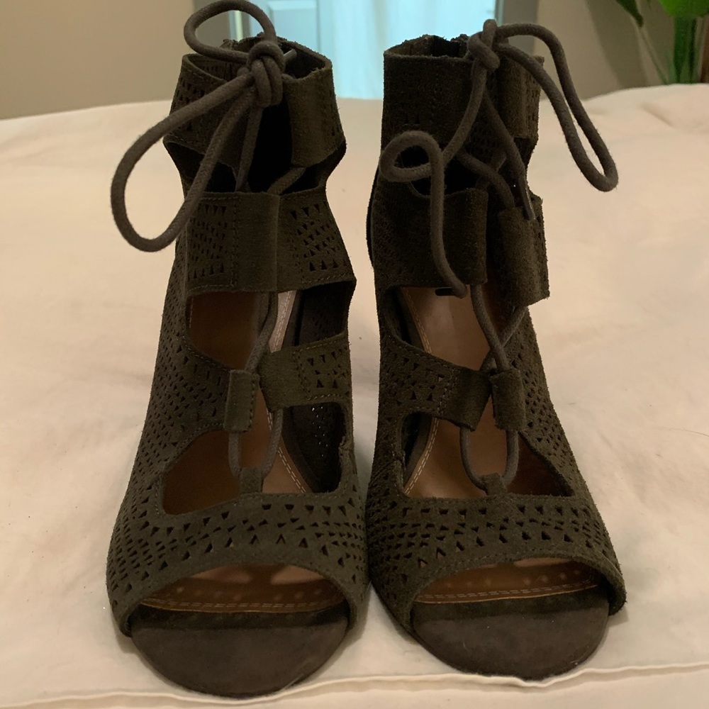 Olive Heels